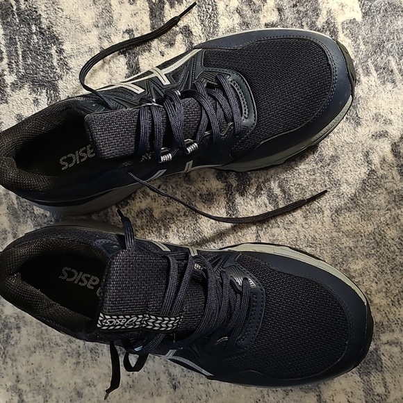 ASICS Men's Navy and Gray Running Shoes - Picture 3 of 7